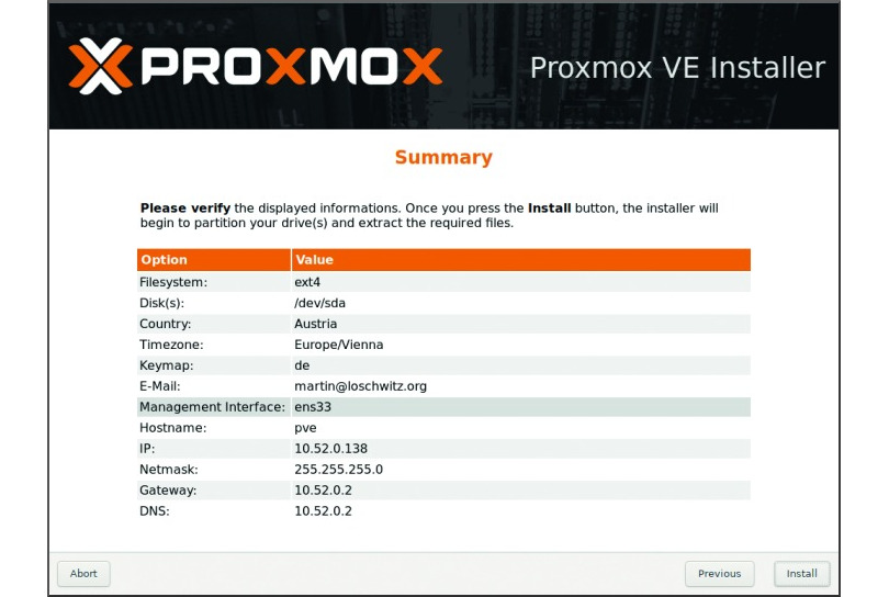 Bild 1: Proxmox basiert auf Debian GNU/Linux, nutzt jedoch einen veränderten, leicht zu bedienenden Installer mit eigenen Optionen.