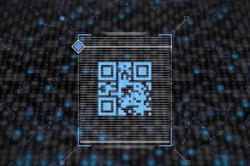 Bild einer Datenverarbeitung mittels QR-Code über sich bewegenden Spalten auf schwarzem Hintergrund.