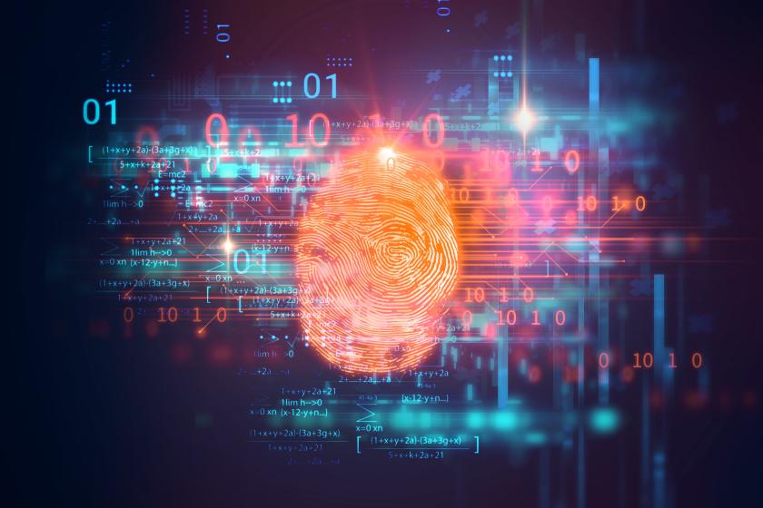 Die neue Delinea Platform bietet eine identitätsübergreifende Autorisierung und kontrolliert den Zugriff auf die kritische Hybrid-Cloud-Infrastruktur und sensible Daten.