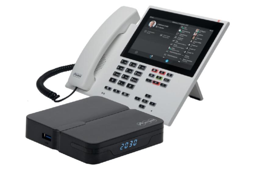Telefonanlagen haben mittlerweile minimale Abmessungen erreicht, wie ein Blick auf die COMtrexx Next von Auerswald zeigt.
