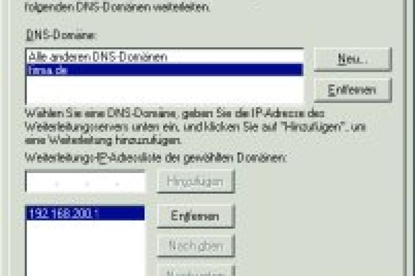 Die Weiterleitungen und bedingten Weiterleitungen können Sie in den Eigenschaften des DNS-Servers konfigurieren. Beachten Sie, dass Sie im Dialogfenster die DNS-Domäne auswählen müssen, um die konfigurierten DNS-Server für diese Domäne zu überprüfen.