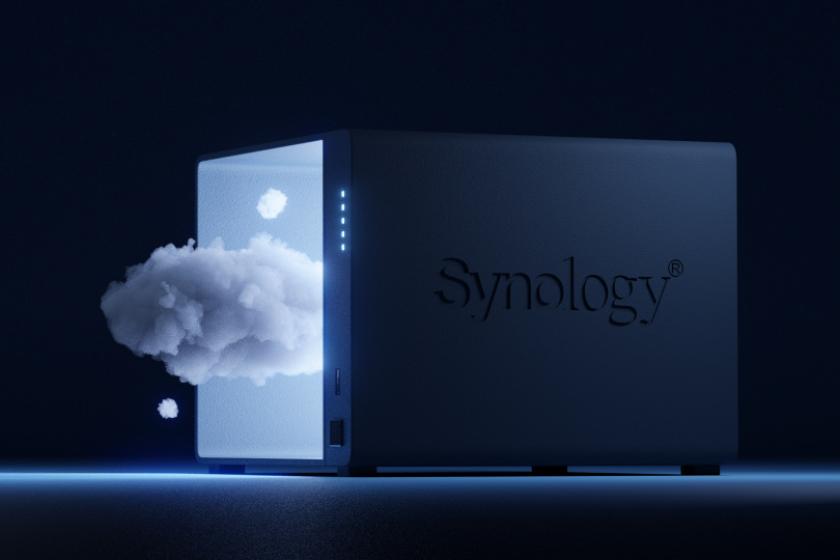 Synology Server aus dem eine Wolke schwebt