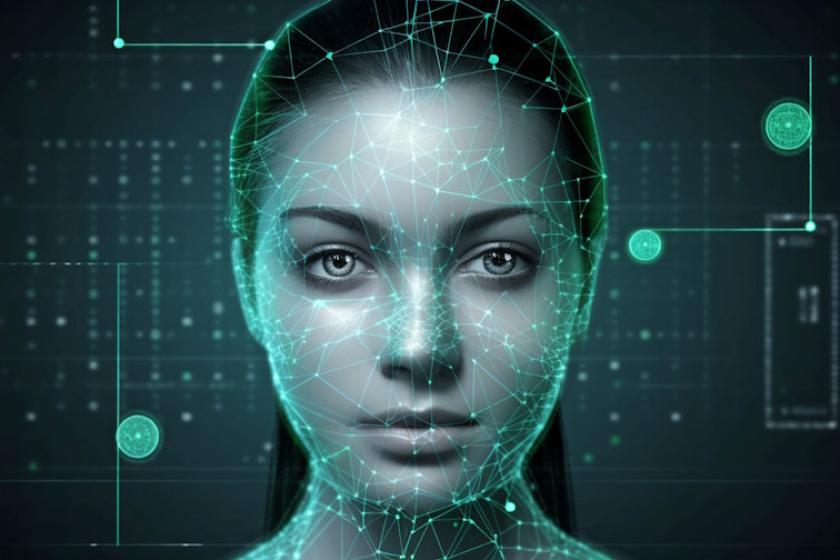 Um Deepfakes besser zu erkennen, lassen sich etwa KI-basierte Abweichungen in der Gesichtsmimik feststellen. (Quelle: tongpatong321 - 123RF)