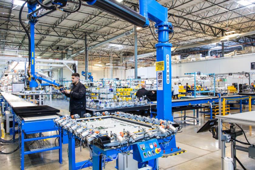 Seine Vision einer KI-gestützten Smart Factory zeigt Microsoft derzeit auf der Hannover Messe. (Quelle: microsoft.com)