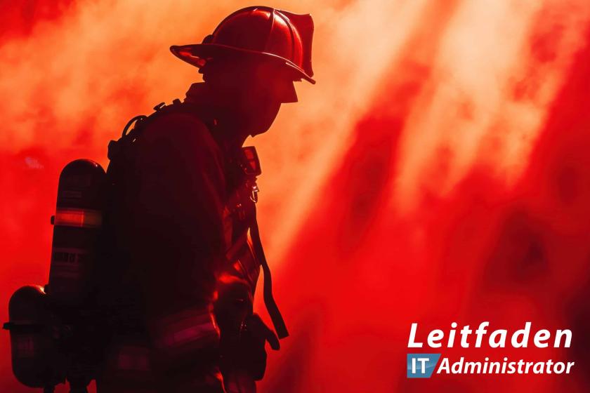 Feuerwehrman im Einsatz, Scherenschnittprofil.