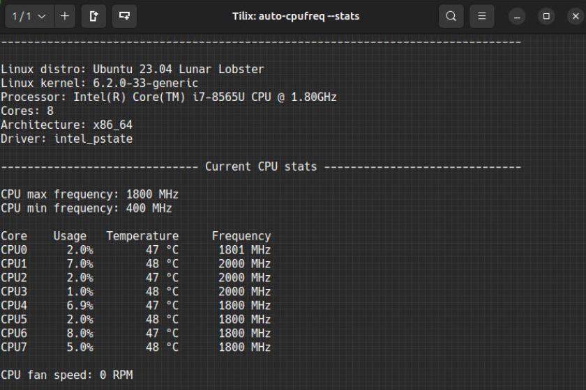Screenshot von auto-cpufreq unter Linux: Anzeige der aktuellen CPU-Statistiken mit Frequenzen, Auslastung, Temperaturen und Energieparametern.