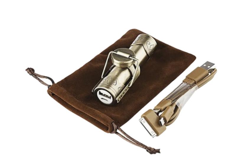 Ein Hingucker: Die Powerbank im Steampunk-Design.