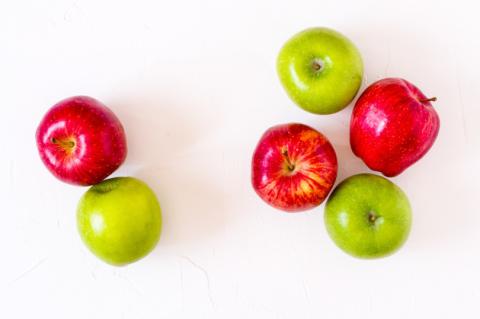 Ein passendes UEM-System sowie die Neuerungen von Apple 2023 erleichtern es der IT-Abteilung, Geräte aller Betriebssysteme zu managen. (Quelle: doraclub – 123RF)