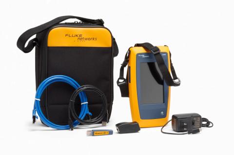 Der LinkIQ Kabel- und Netzwerktester von Fluke gefällt schon aufgrund seiner handlichen Maße und seines Zubehörs.