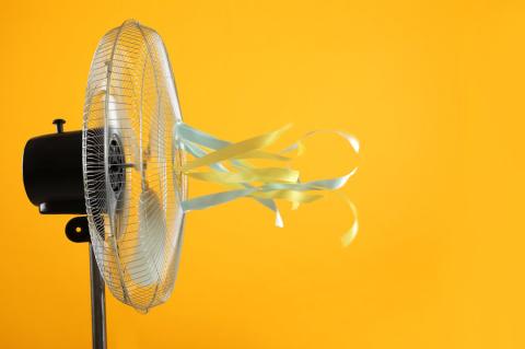 In vielen Rechenzentren fehlt ein fein justiertes Kühlsystem, das die Kälte bedarfsgerecht verteilt – ein temperaturbasierter hydraulischer Abgleich kann hier die Lösung sein. (Quelle: liudmilachernetska – 123RF)