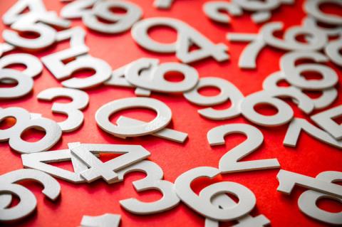 Echte Zufallszahlen generieren Sie einfach mithilfe von random.org. (Quelle: daboost – 123RF)