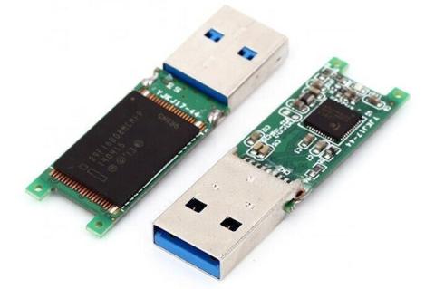 Der puristische USB-Stick eignet sich zum Austausch von vorhandenen Speicherboards, den Einbau in ein Gehäuse aus dem 3D-Drucker oder auch als Datenträger ohne Gehäuse.