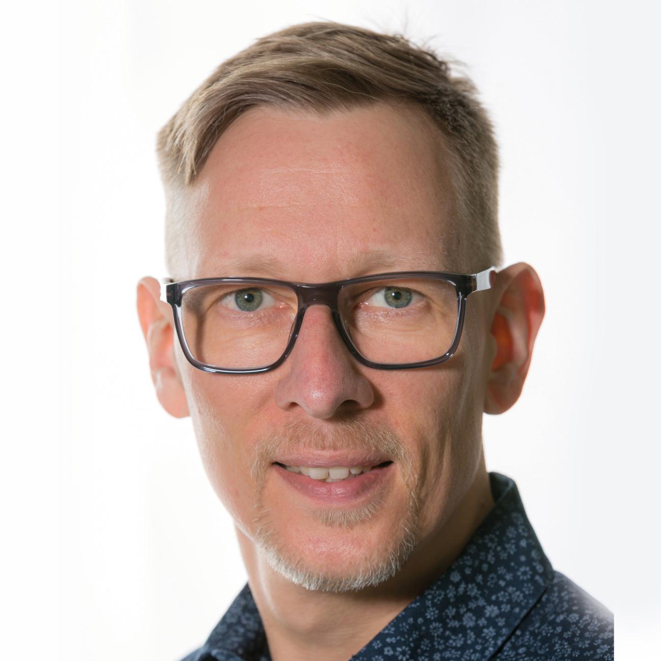 Dr. Christian Knermann